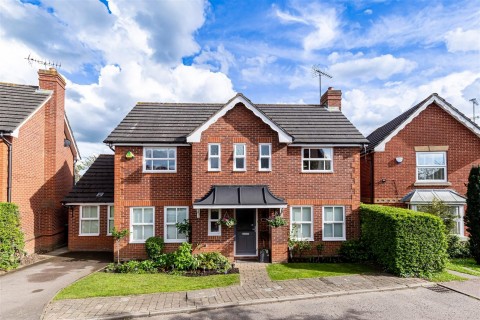 View Full Details for Cleves Close, Loughton