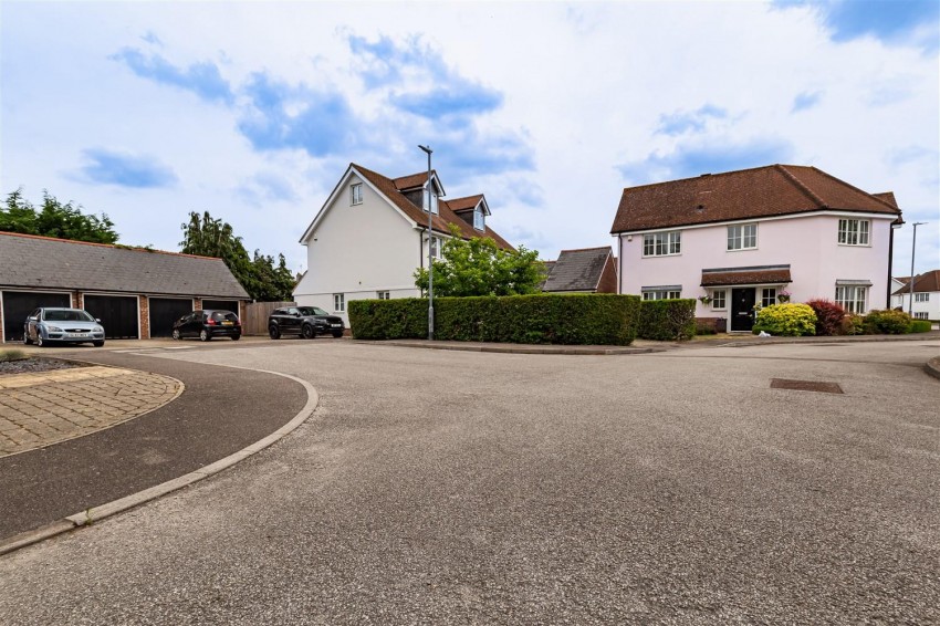 Images for Walter Mead Close, Ongar