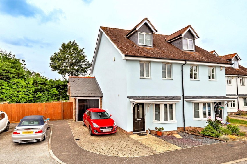 Images for Walter Mead Close, Ongar