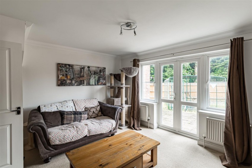 Images for Walter Mead Close, Ongar