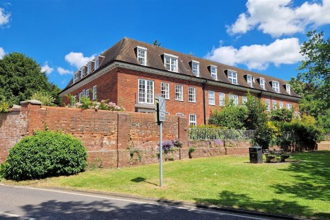 View Full Details for Spriggs Court, Palmers Hill, Epping.