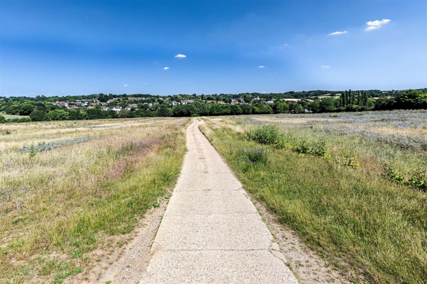 Images for Flux Lane, Epping