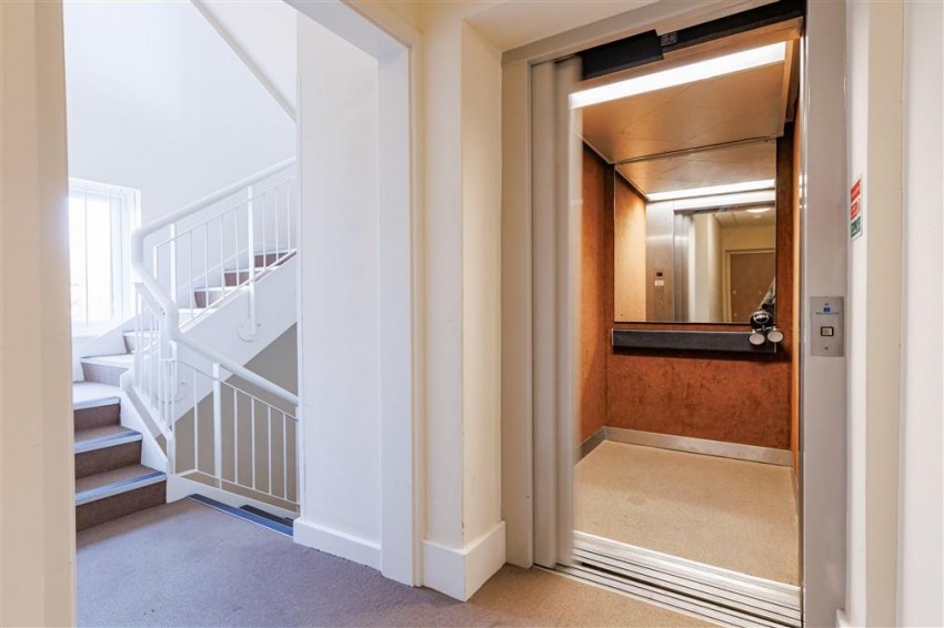 Images for Buttercross Lane, Epping