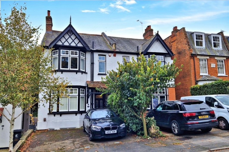 Kendal Avenue, Epping
