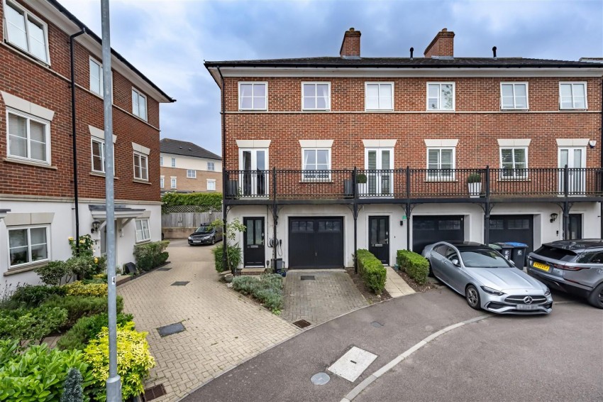 Images for Mowbray Close, Epping
