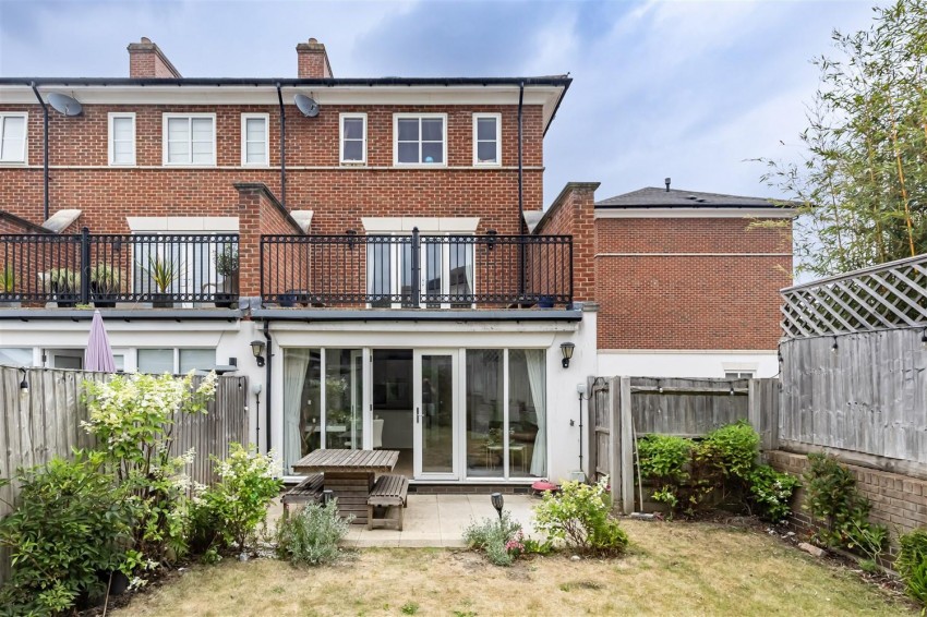 Images for Mowbray Close, Epping