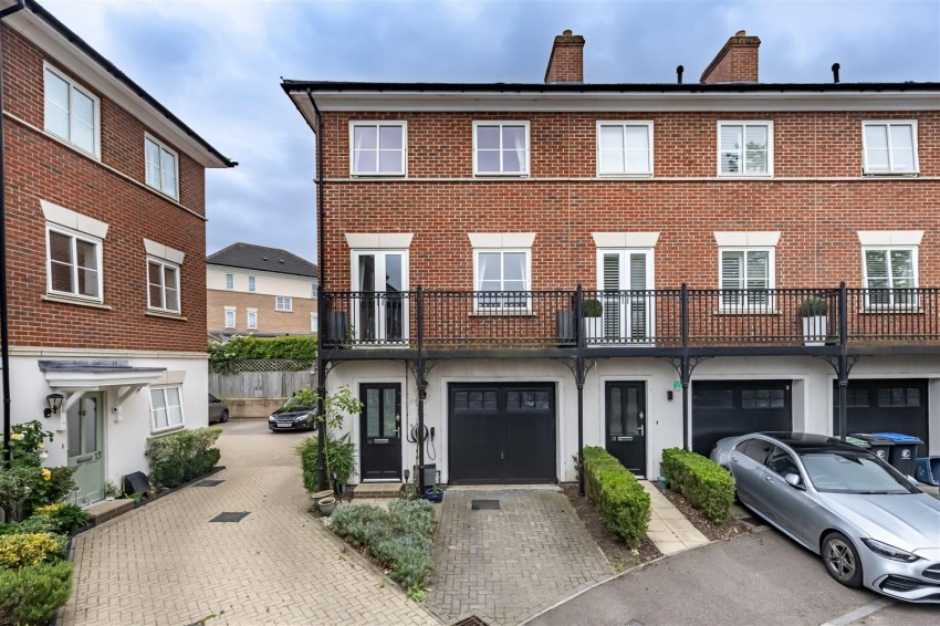 Images for Mowbray Close, Epping
