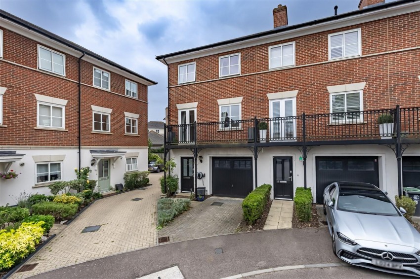 Images for Mowbray Close, Epping