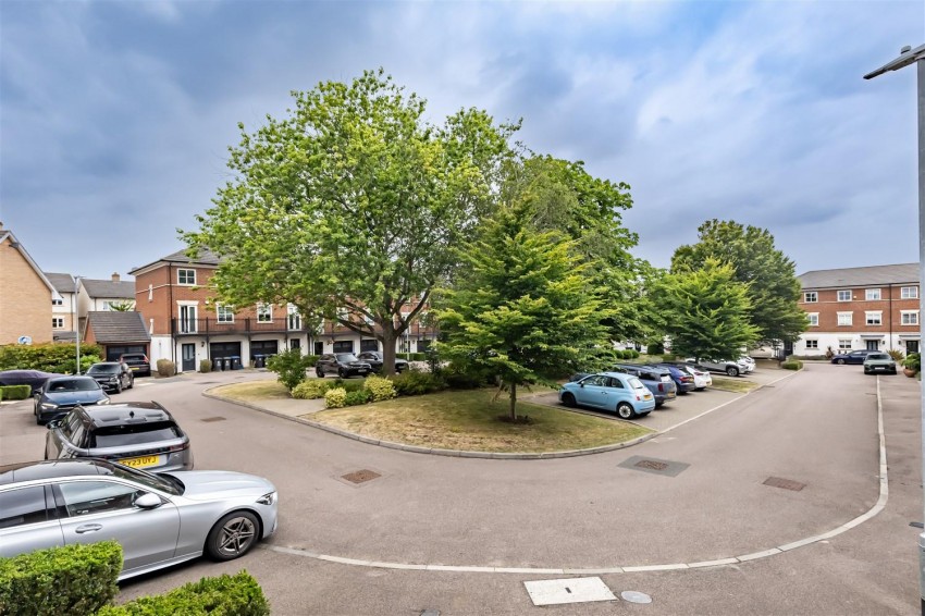Images for Mowbray Close, Epping