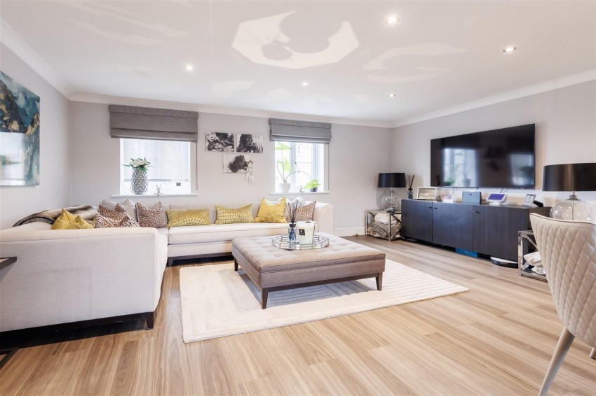 Images for College Close, Loughton