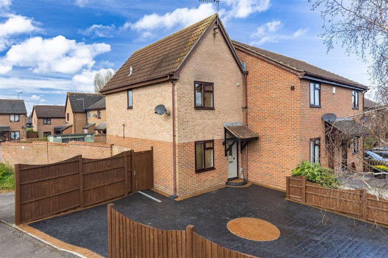 Orchid Close, Abridge, Romford