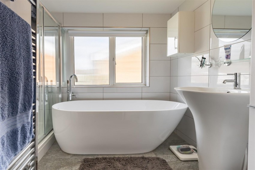 Images for Pine View Manor, Hartland Road, Epping