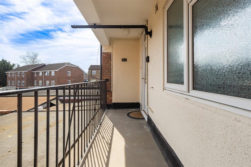 Images for Forest Drive, Theydon Bois