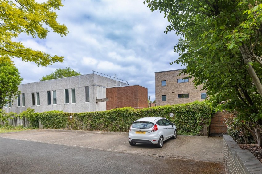 Images for Crows Road, Epping