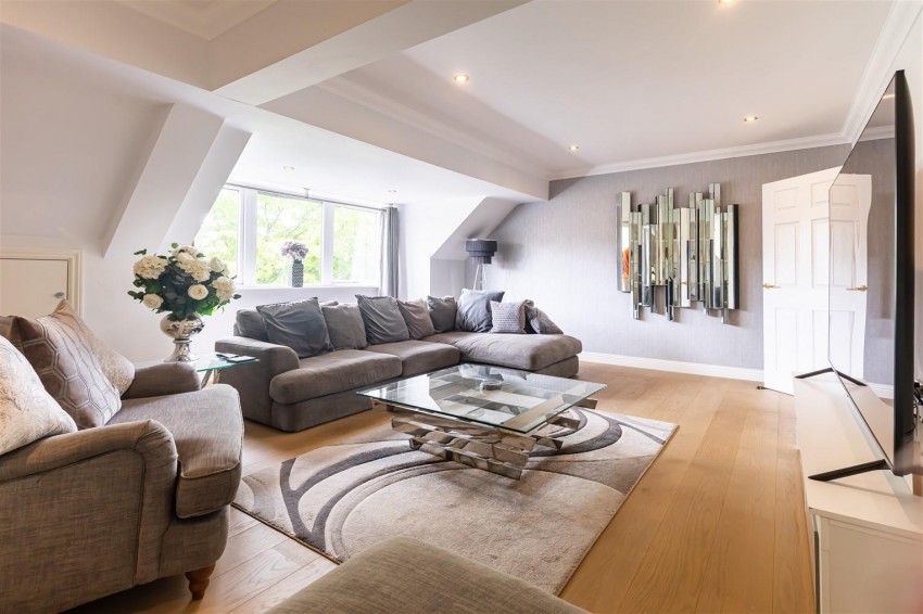 Images for Crows Road, Epping