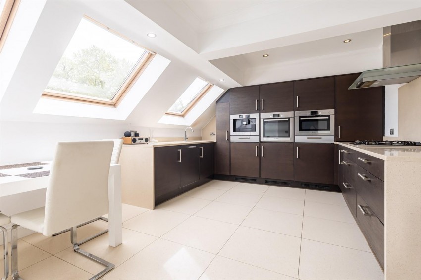 Images for Crows Road, Epping