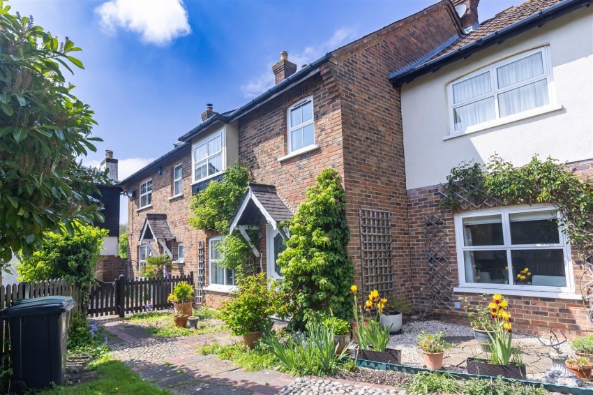 Images for The Magpies, Epping Green