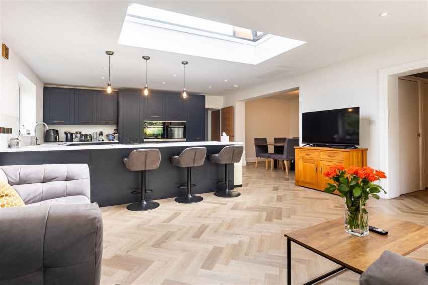 Images for Lynceley Grange, Epping