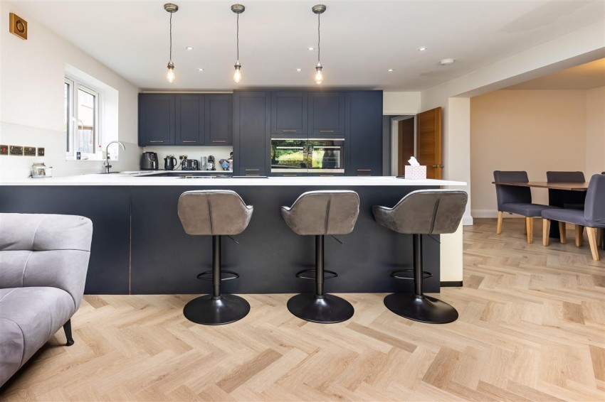 Images for Lynceley Grange, Epping