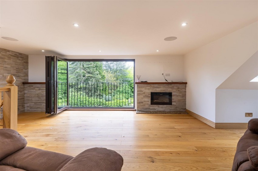 Images for Timber Tops, Harlow Common,