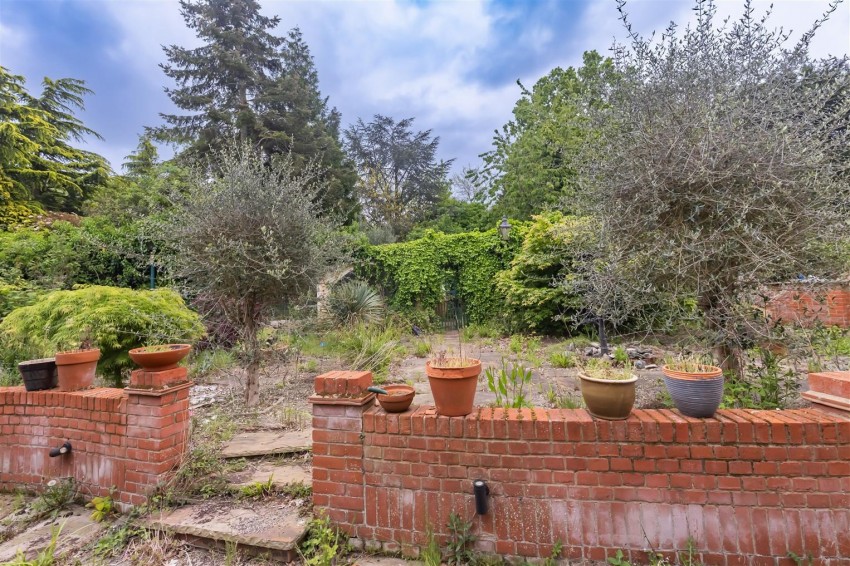 Images for Timber Tops, Harlow Common,