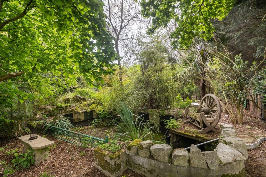 Images for Timber Tops, Harlow Common,