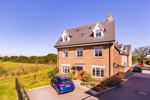 View Full Details for Buckingham Road, Epping