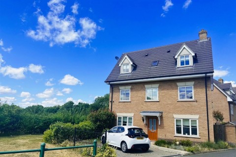 View Full Details for Buckingham Road, Epping