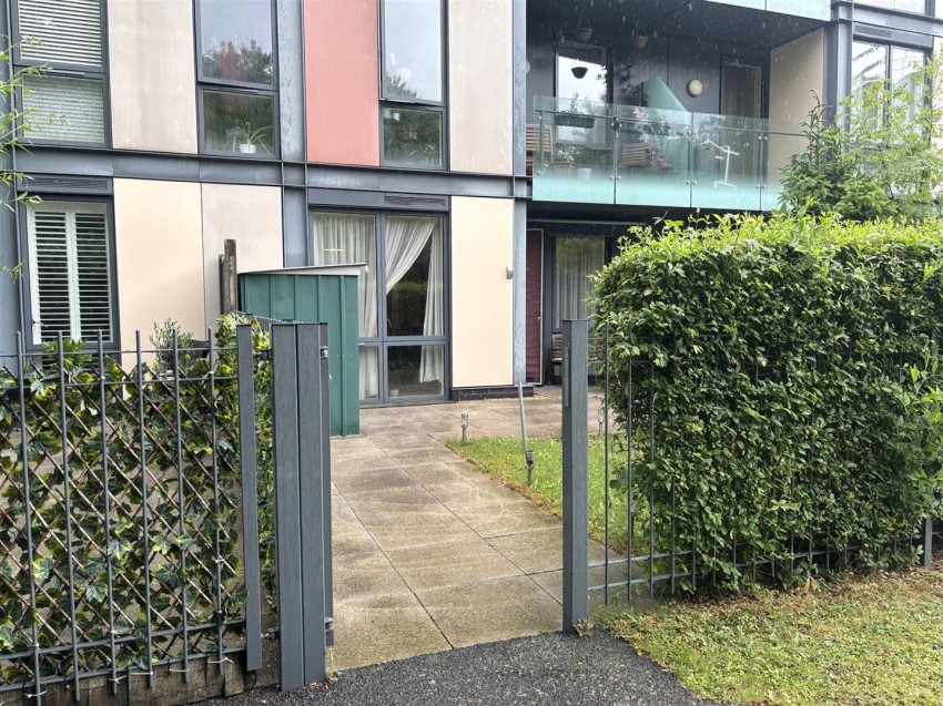 Images for Jacks Farm Way, Chingford