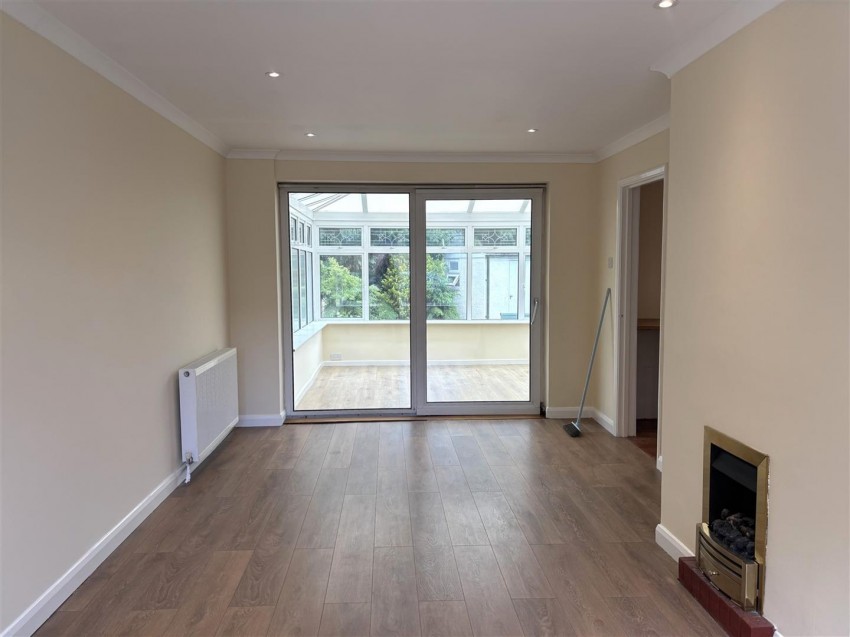 Images for Woodland Way, Ongar