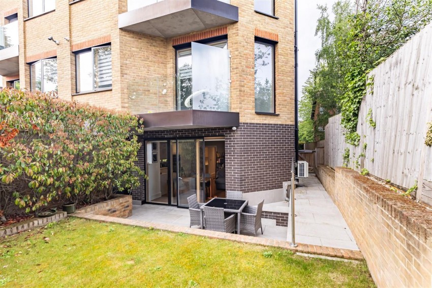 Images for Palmerston Road, Buckhurst Hill