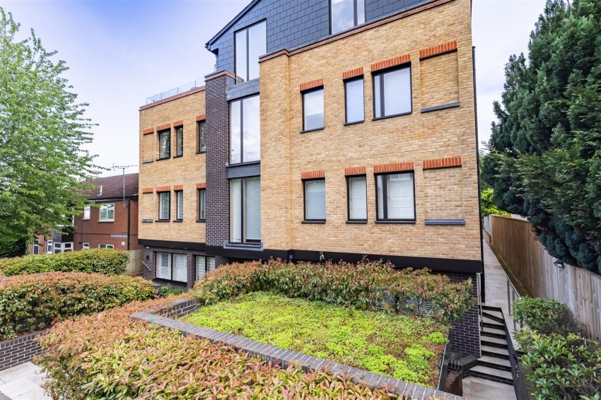 Images for Palmerston Road, Buckhurst Hill