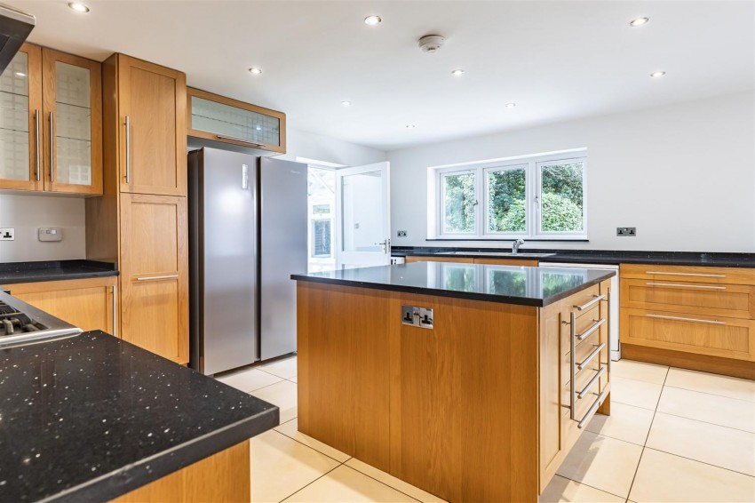 Images for Kendal Avenue, Epping