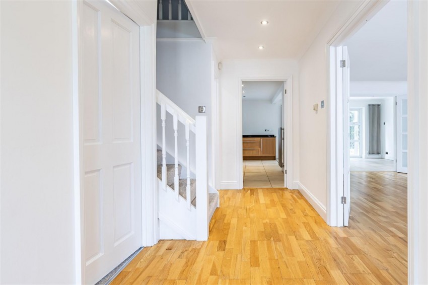 Images for Kendal Avenue, Epping