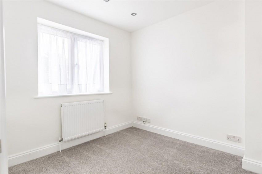 Images for Kendal Avenue, Epping
