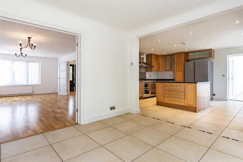 Images for Kendal Avenue, Epping