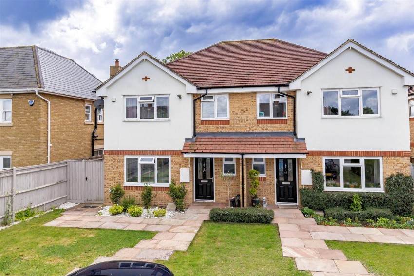 Images for Upland Road, Thornwood