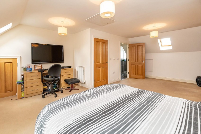 Images for Kings Wood Park, Epping