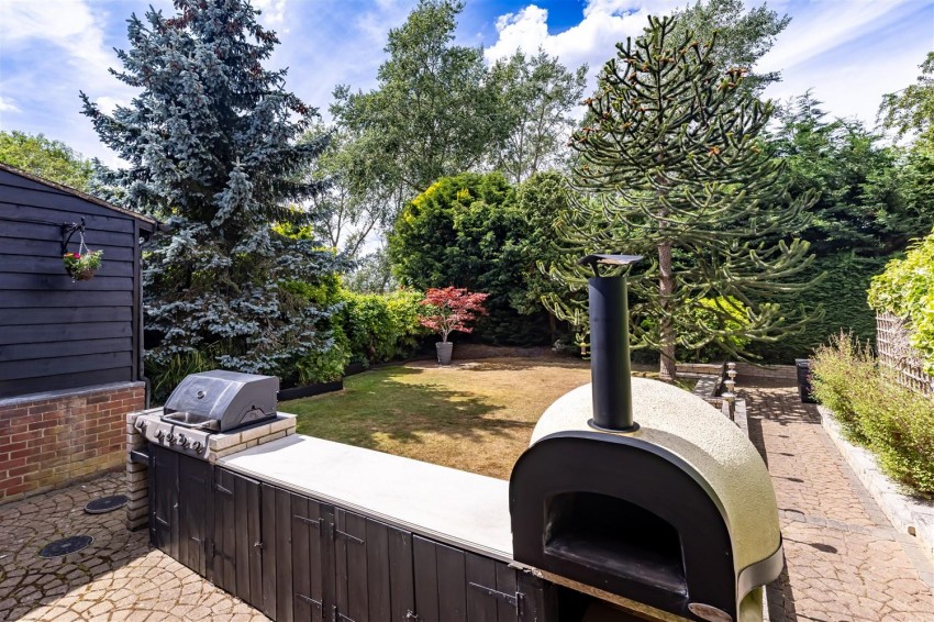 Images for Barns Court, Harlow