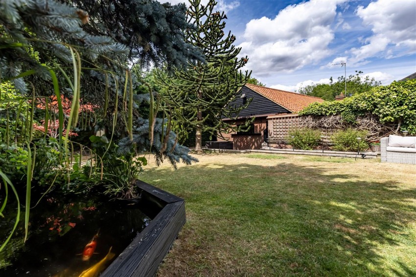 Images for Barns Court, Harlow