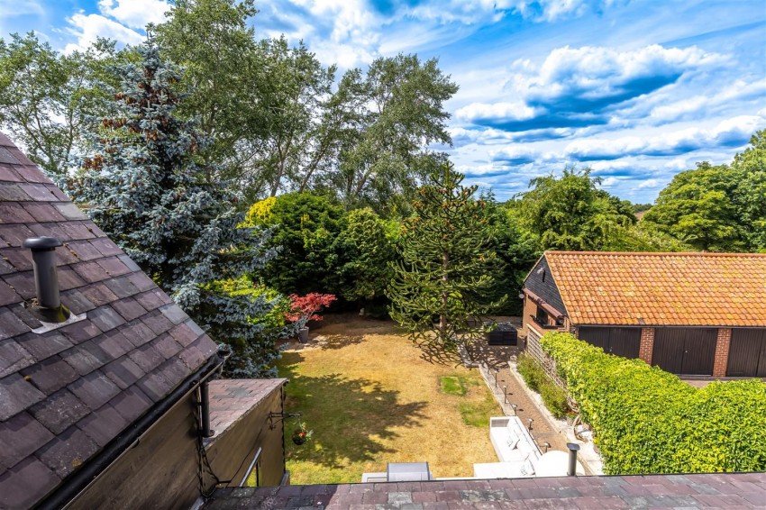 Images for Barns Court, Harlow