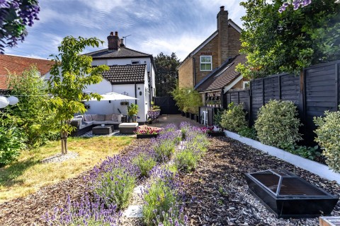 View Full Details for Woodfield Terrace, Thornwood