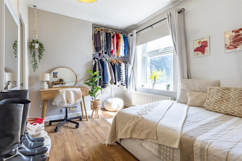 Images for Woodfield Terrace, Thornwood