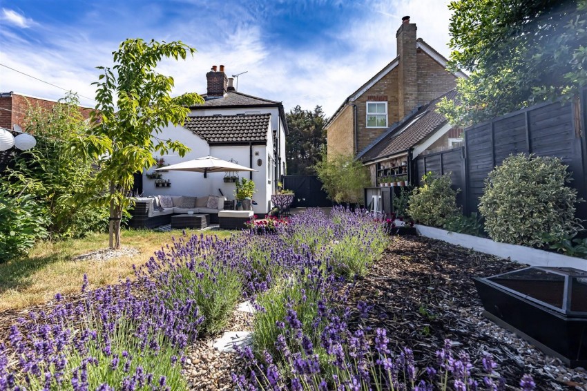 Images for Woodfield Terrace, Thornwood