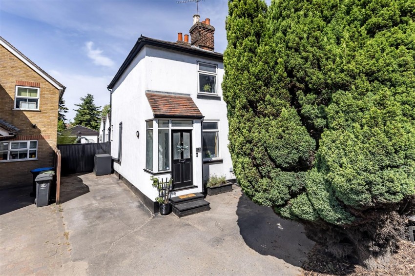 Images for Woodfield Terrace, Thornwood