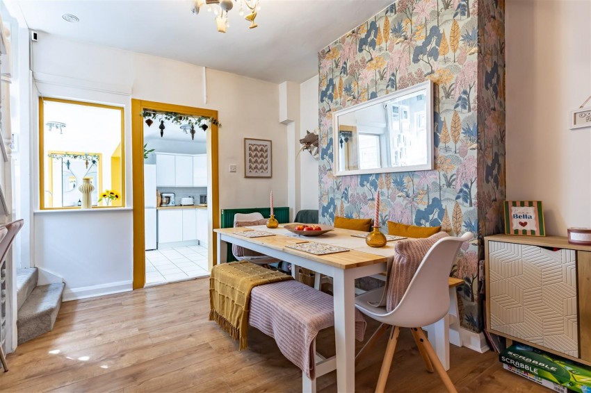 Images for Woodfield Terrace, Thornwood