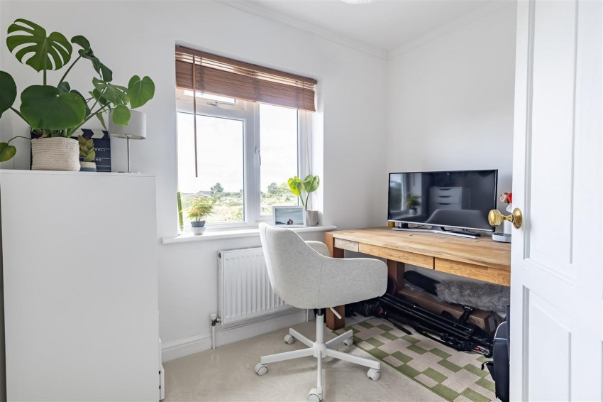 Images for Shaftesbury Road, Epping