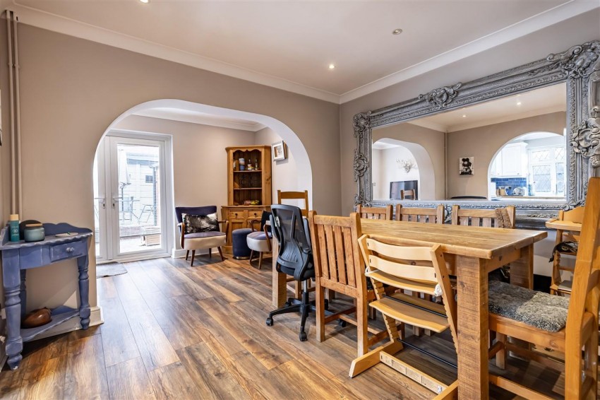 Images for Upper Swaines, Epping