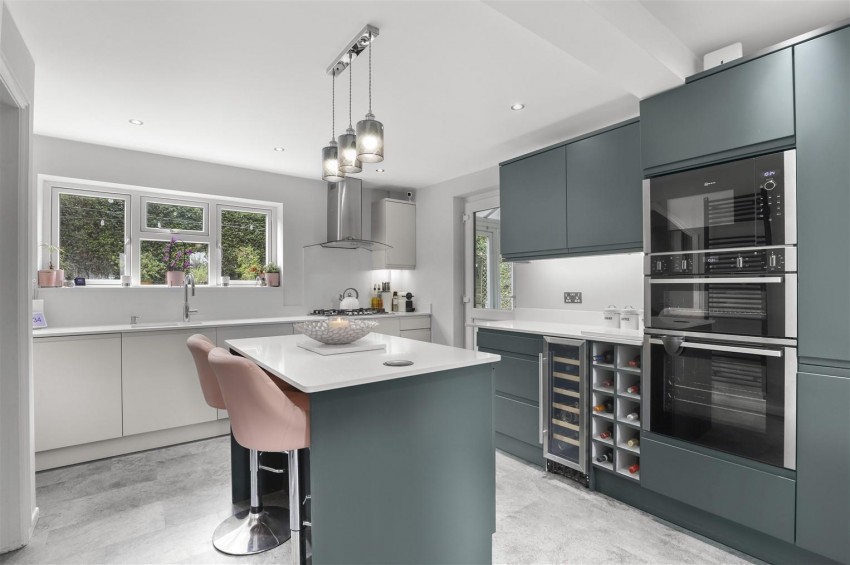 Images for Coronation Hill, Epping