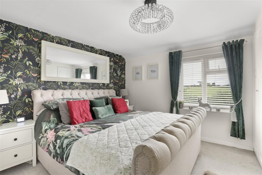 Images for Coronation Hill, Epping